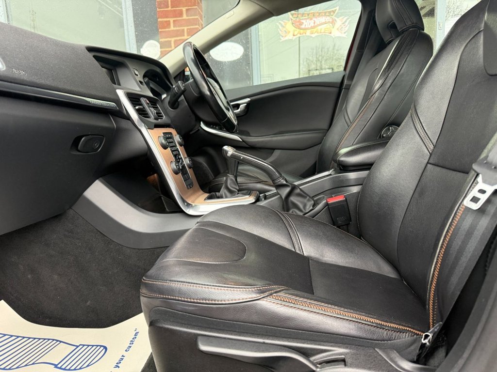 Used Volvo V40 Cross Country 2014 for sale - 78030811: Photo 22