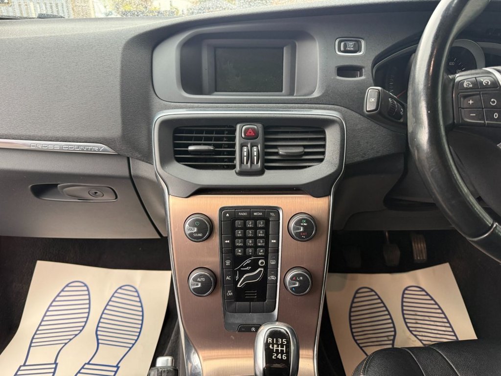 Used Volvo V40 Cross Country 2014 for sale - 78030811: Photo 25