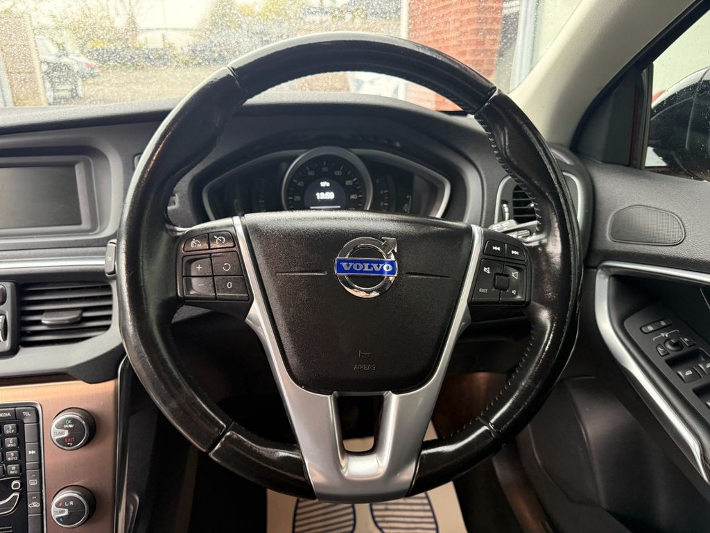 Used Volvo V40 Cross Country 2014 for sale - 78030811: Photo 26