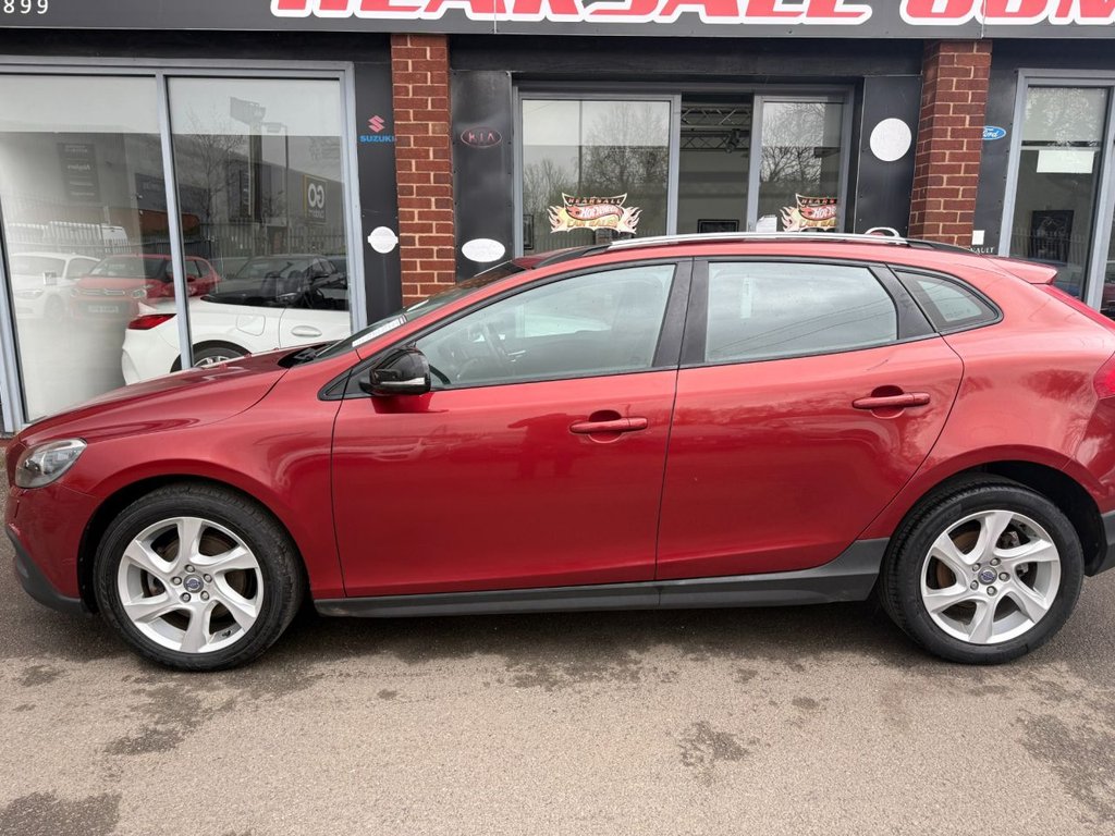 Used Volvo V40 Cross Country 2014 for sale - 78030811: Photo 3