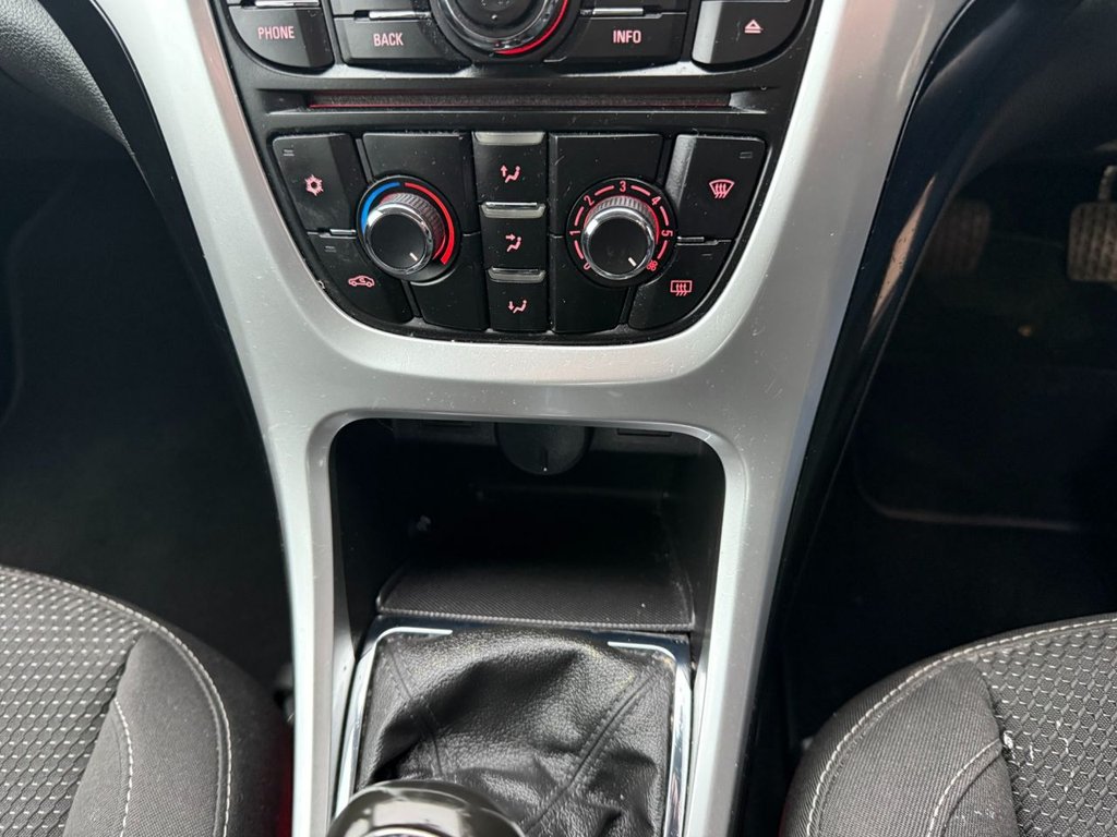 Used Vauxhall Astra 2015 for sale - 77341702: Photo 26