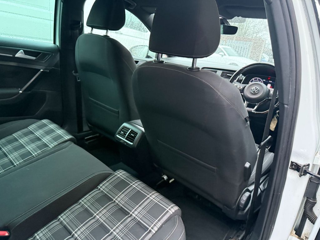 Used Volkswagen Golf 2017 for sale - 77534680: Photo 14