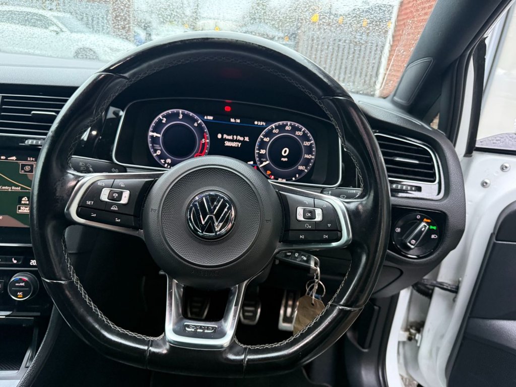 Used Volkswagen Golf 2017 for sale - 77534680: Photo 15