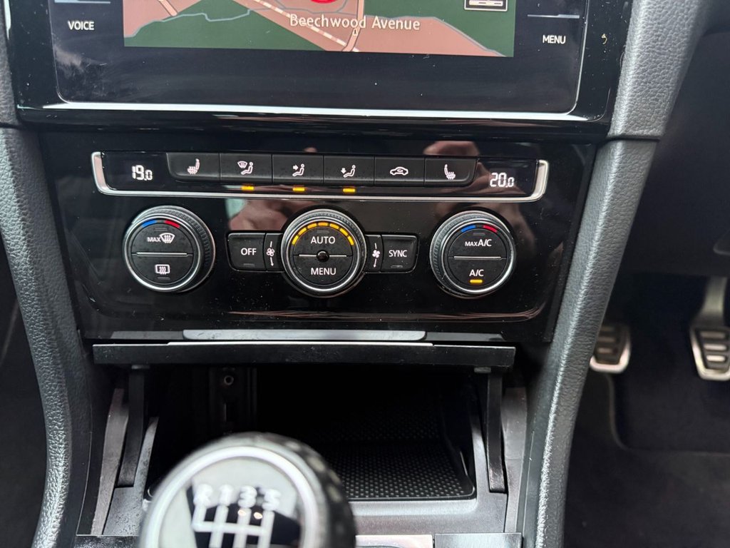 Used Volkswagen Golf 2017 for sale - 77534680: Photo 18