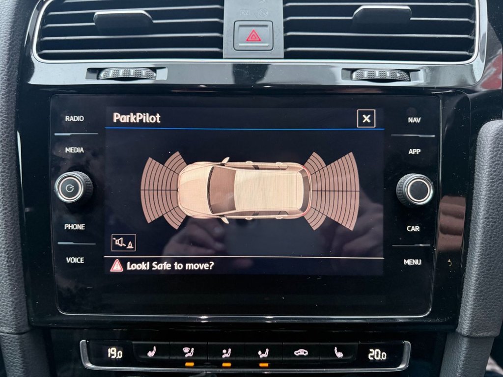 Used Volkswagen Golf 2017 for sale - 77534680: Photo 22