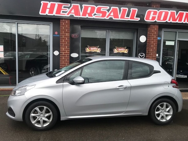 Used Peugeot 208 2016 for sale - 75432912: Photo 3