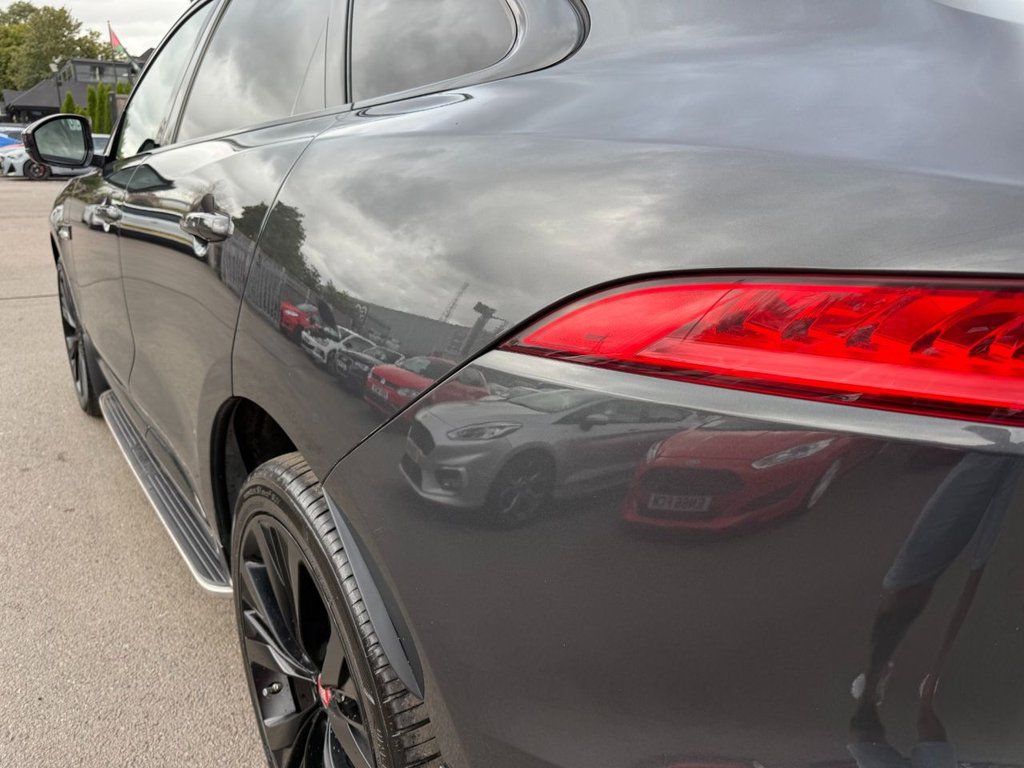 Used Jaguar F-Pace 2019 for sale - 76698329: Photo 10