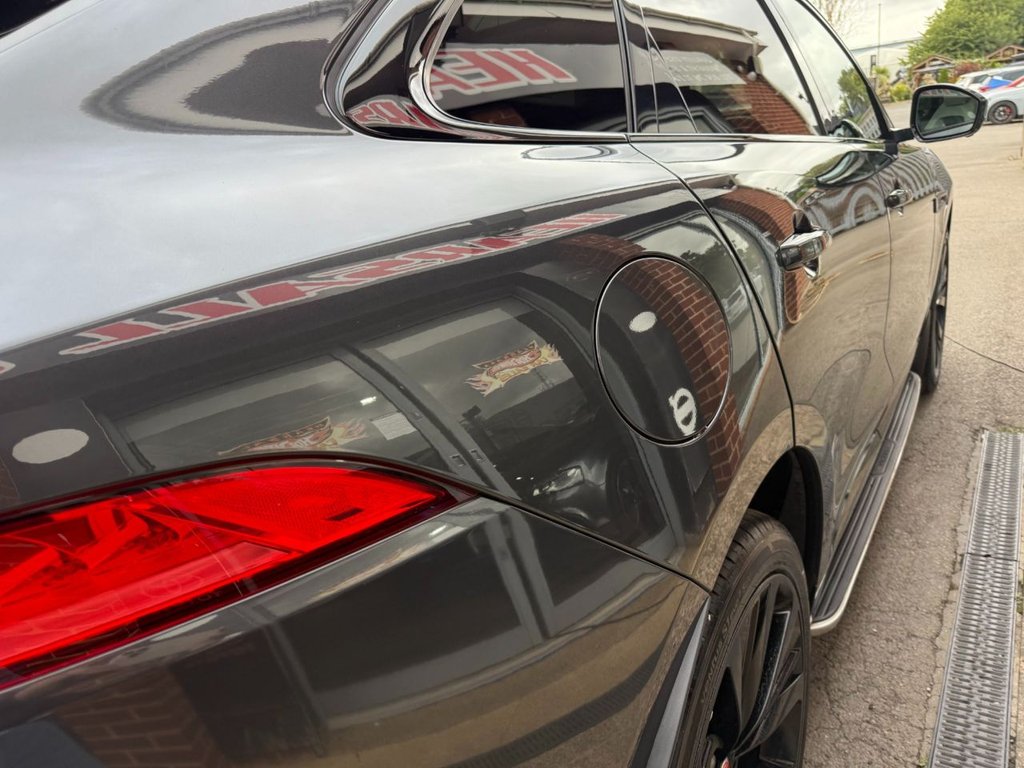 Used Jaguar F-Pace 2019 for sale - 76698329: Photo 11