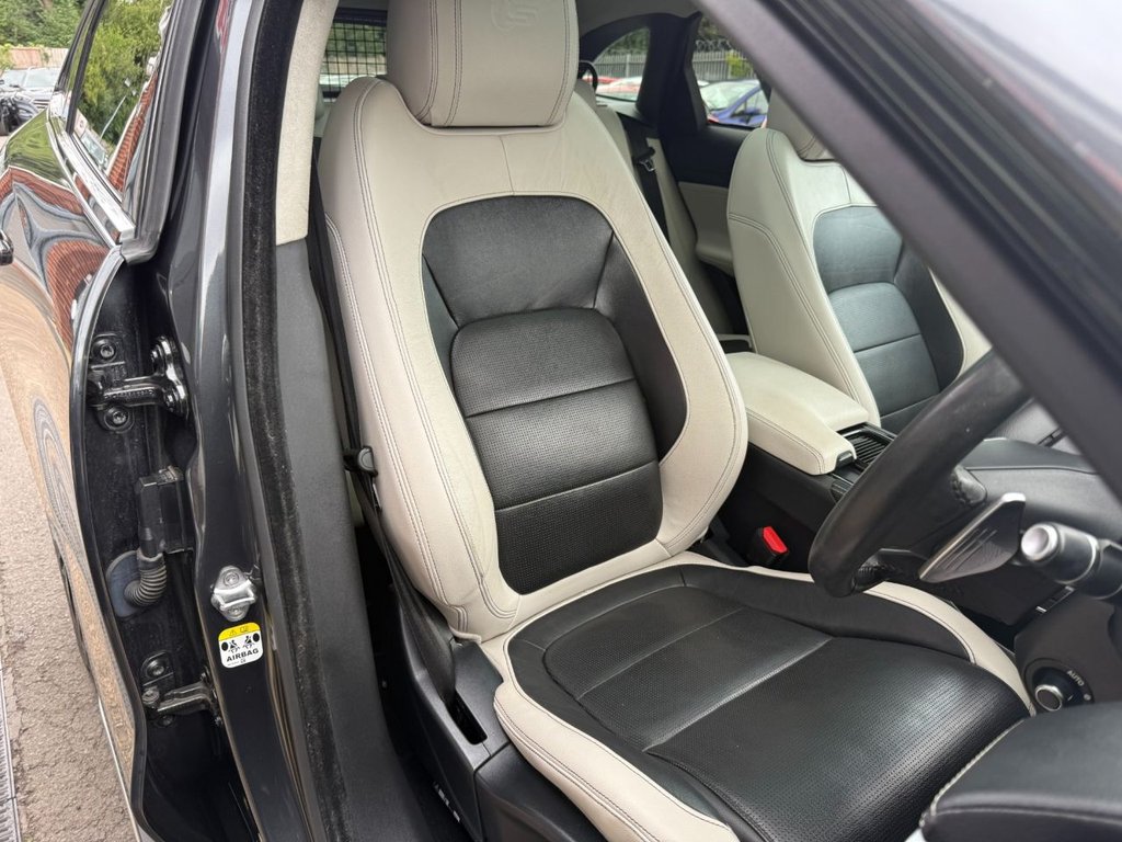 Used Jaguar F-Pace 2019 for sale - 76698329: Photo 21