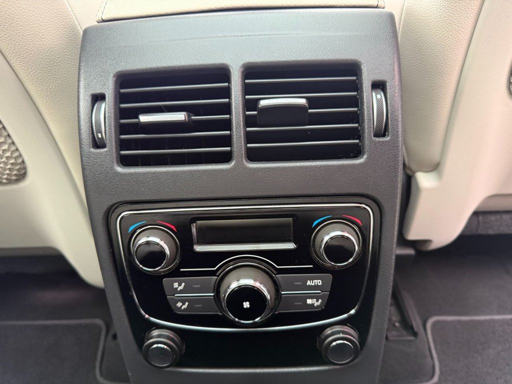 Used Jaguar F-Pace 2019 for sale - 76698329: Photo 27