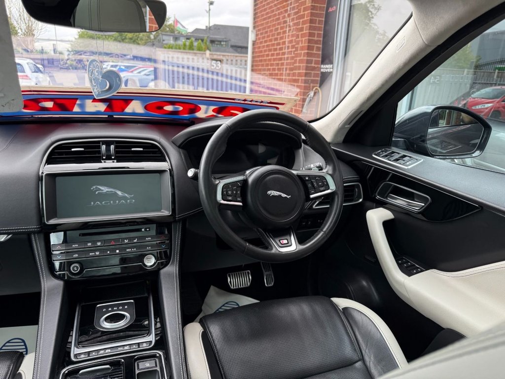 Used Jaguar F-Pace 2019 for sale - 76698329: Photo 28