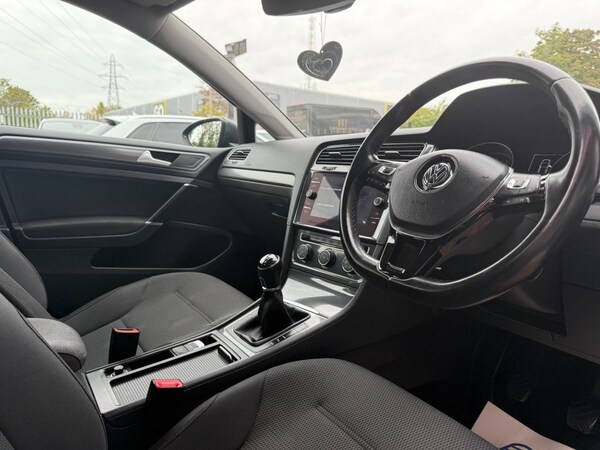 Used Volkswagen Golf 2018 for sale - 76056775: Photo 15