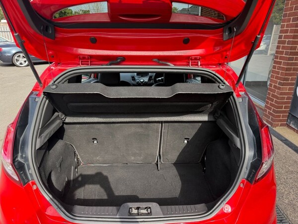 Used Ford Fiesta 2014 for sale - 75630700: Photo 17