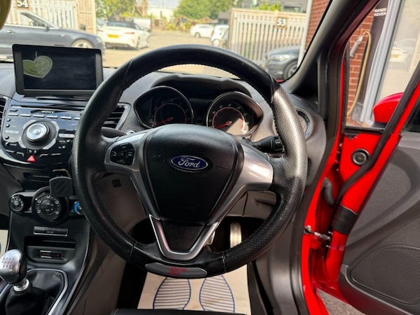 Used Ford Fiesta 2014 for sale - 75630700: Photo 19