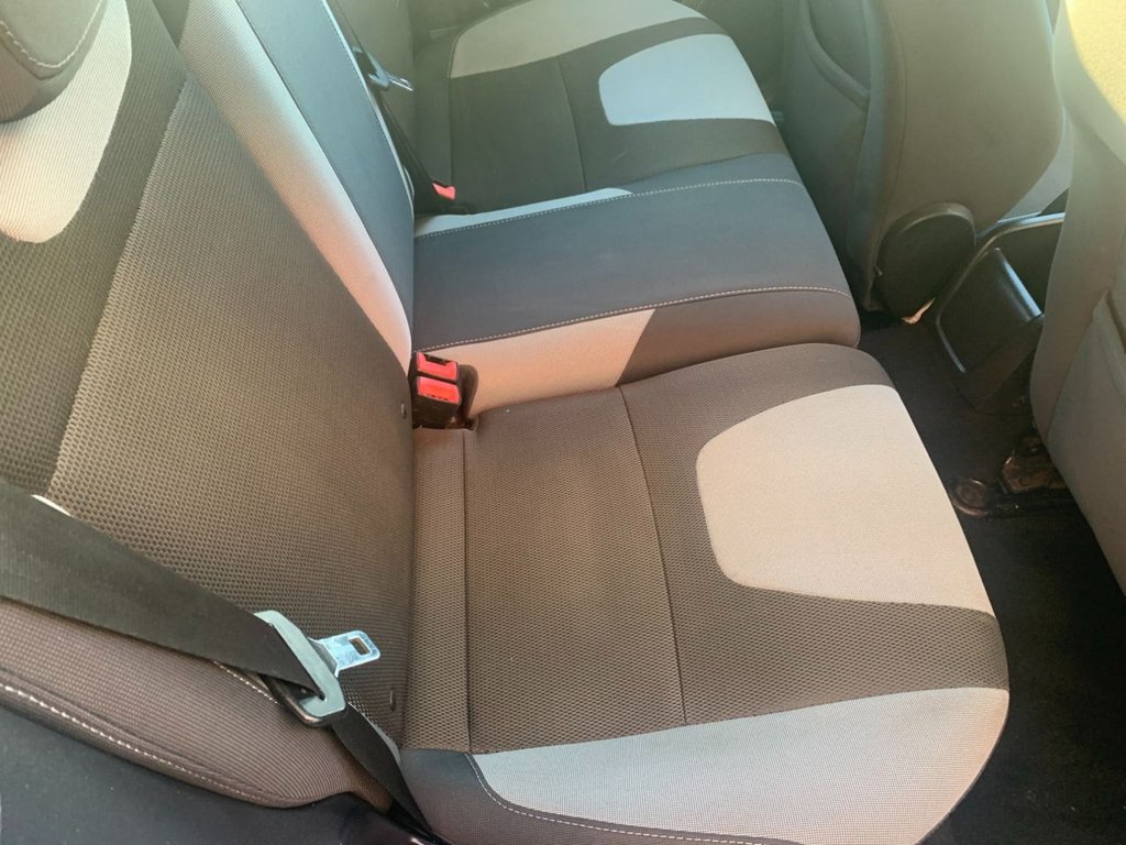 Used Ford Focus 2012 for sale - 76640514: Photo 19