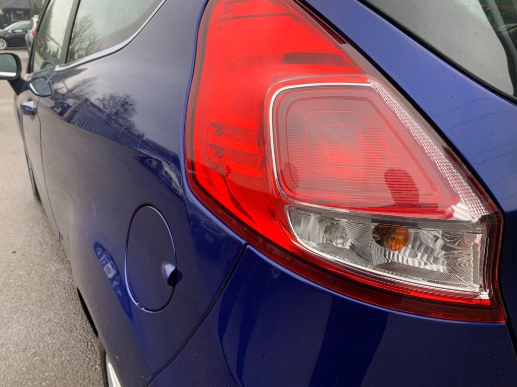 Used Ford Fiesta 2015 for sale - 76640509: Photo 10