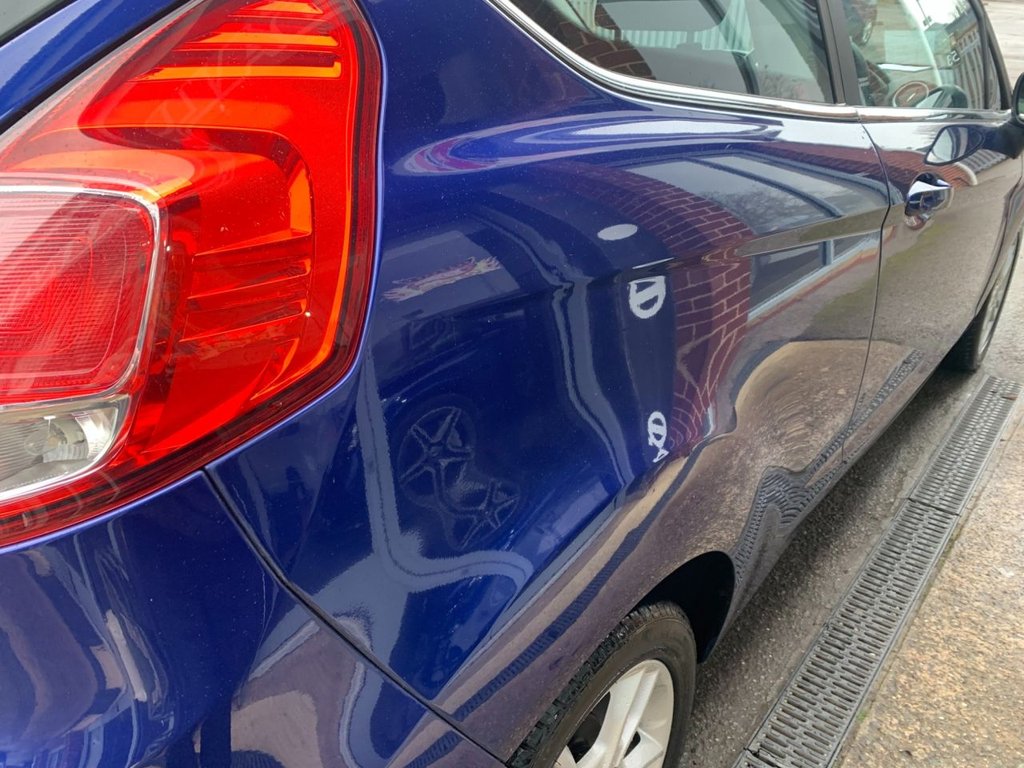 Used Ford Fiesta 2015 for sale - 76640509: Photo 9