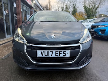 Used Peugeot 208 2017 for sale - 76640576: Photo