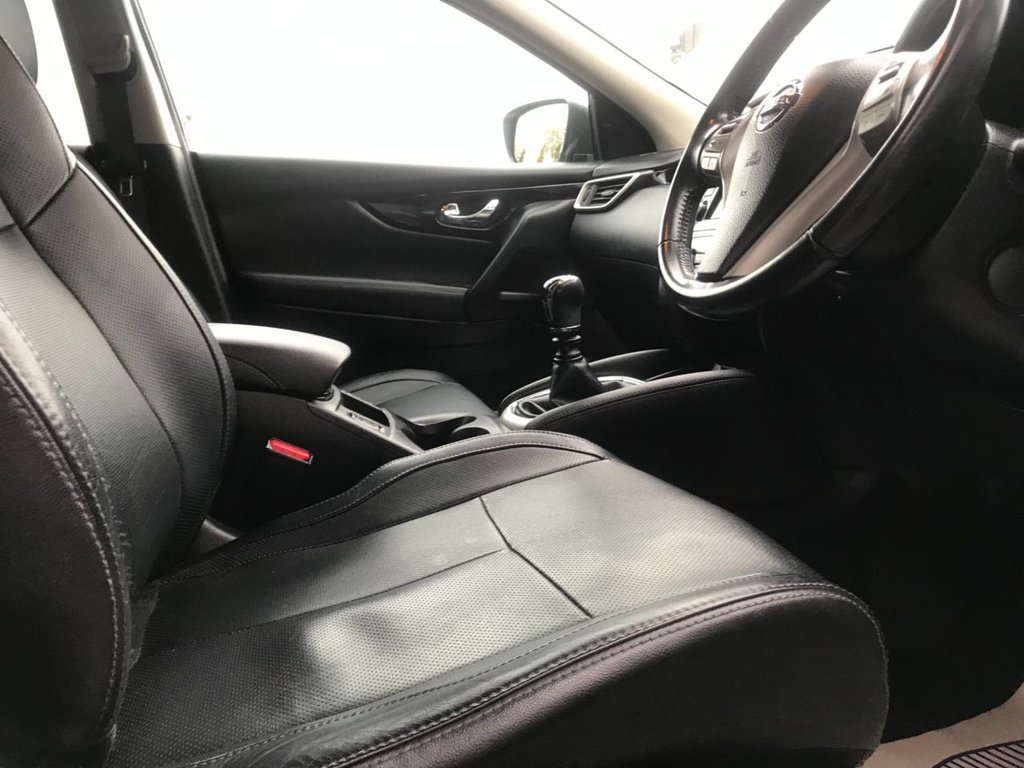 Used Nissan Qashqai 2015 for sale - 77703488: Photo 14