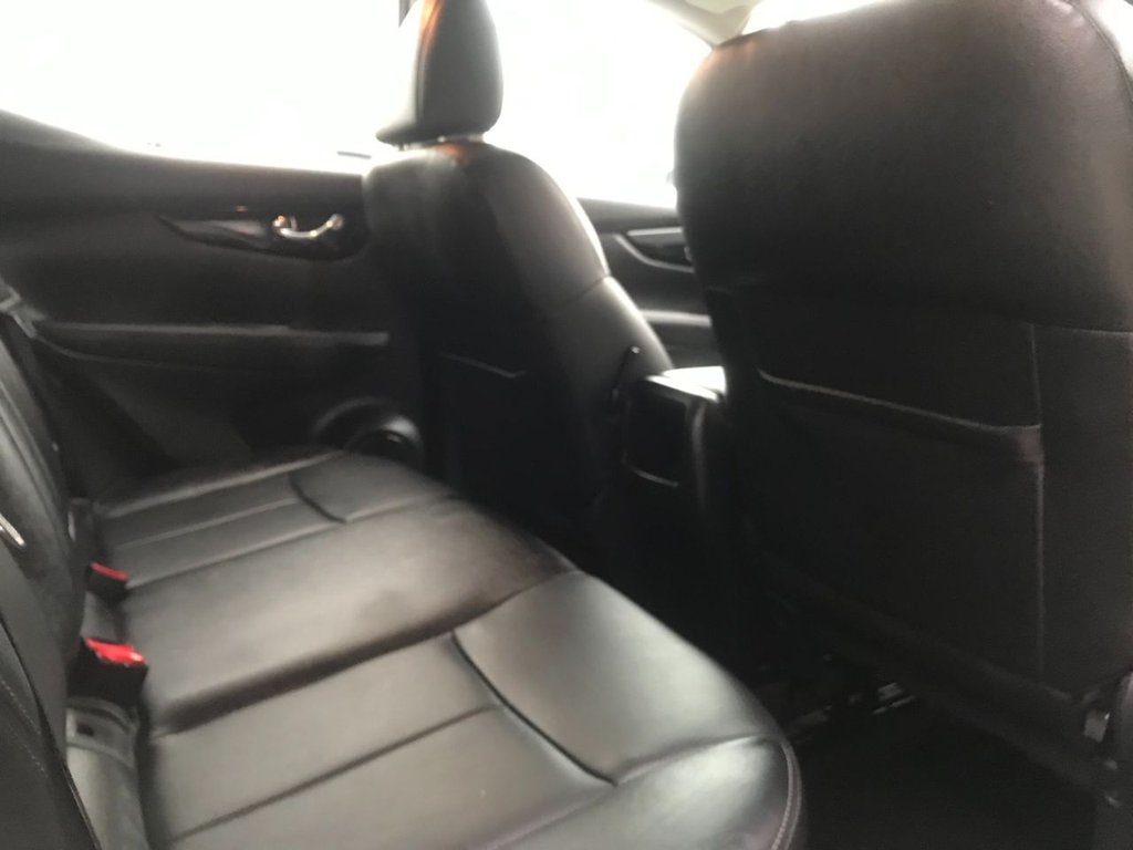 Used Nissan Qashqai 2015 for sale - 77703488: Photo 16