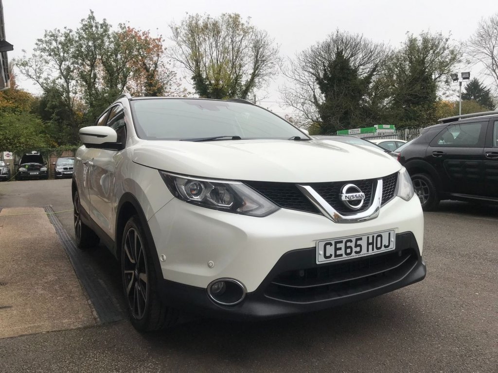 Used Nissan Qashqai 2015 for sale - 77703488: Photo 4
