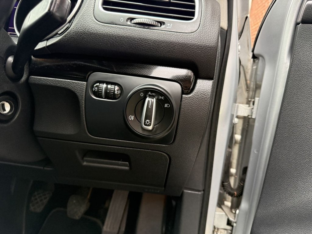 Used Volkswagen Golf 2012 for sale - 77805900: Photo 17