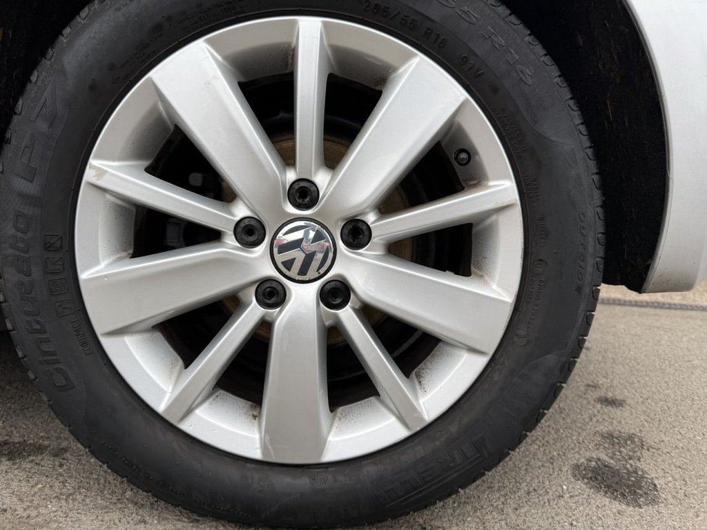 Used Volkswagen Golf 2012 for sale - 77805900: Photo 25