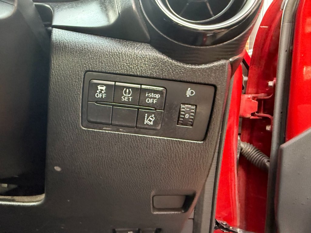 Used Mazda Mazda2 2015 for sale - 77976643: Photo 23