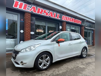 Used Peugeot 208 2014 for sale - 78908203: Photo