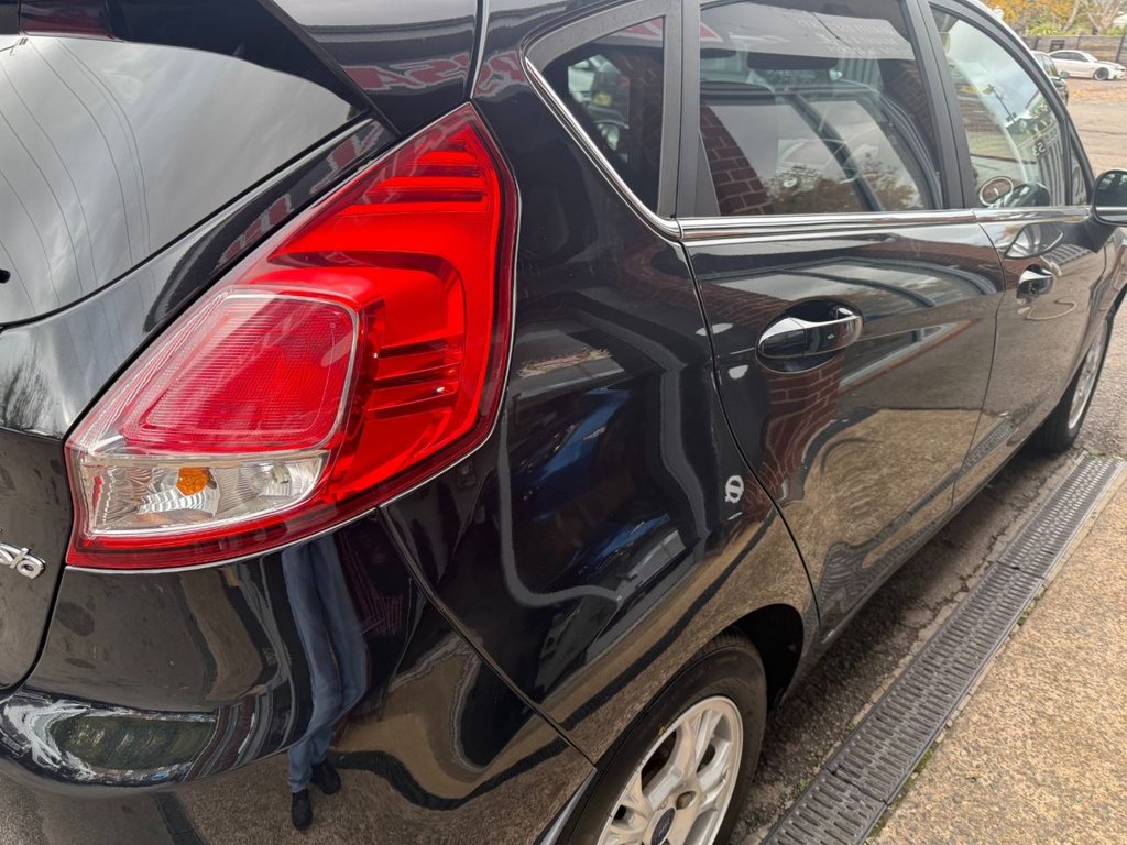 Used Ford Fiesta 2014 for sale - 76640477: Photo 9