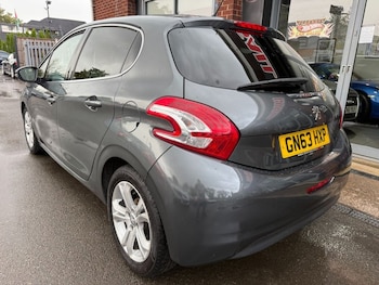 Used Peugeot 208 2013 for sale - 75777185: Photo