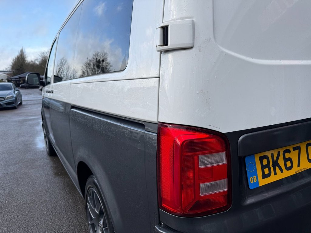 Used Volkswagen Transporter 2017 for sale - 77621635: Photo 11