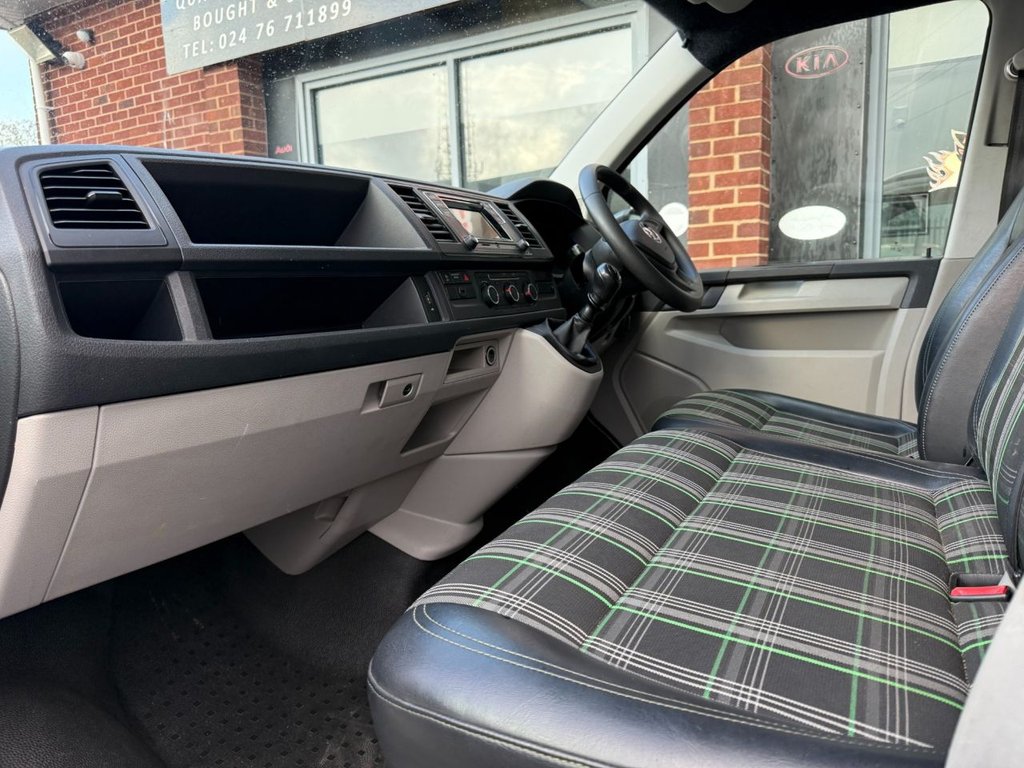 Used Volkswagen Transporter 2017 for sale - 77621635: Photo 16