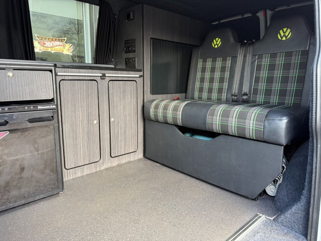 Used Volkswagen Transporter 2017 for sale - 77621635: Photo 17