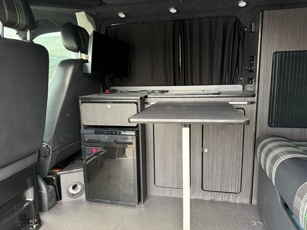 Used Volkswagen Transporter 2017 for sale - 77621635: Photo 28