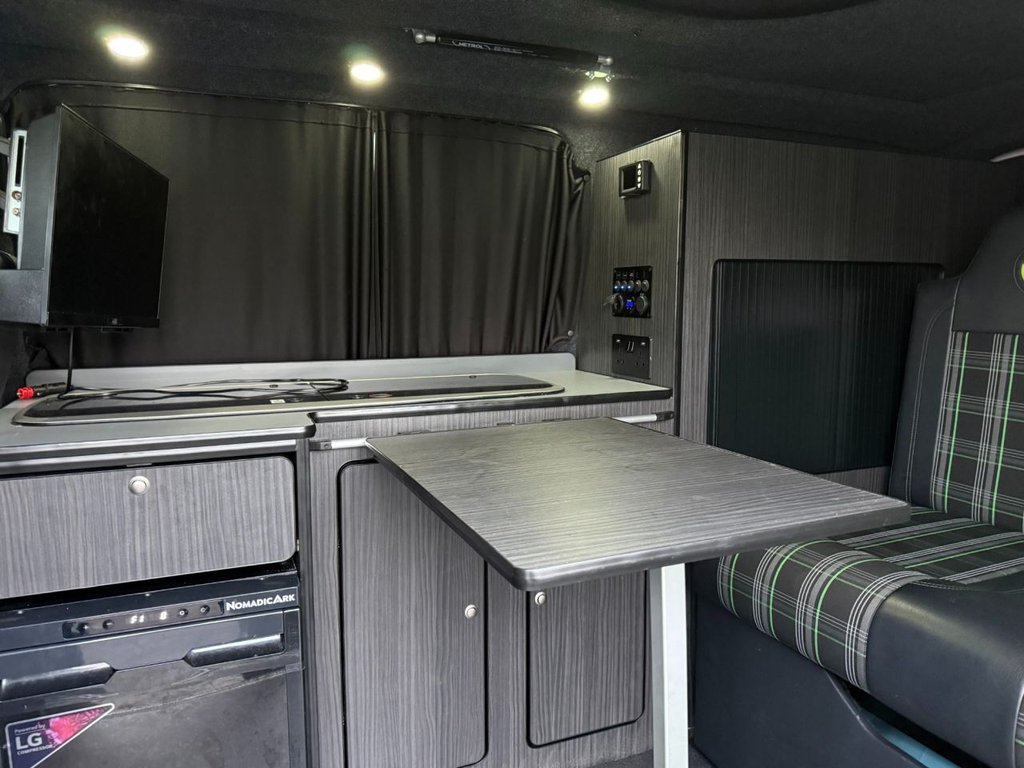 Used Volkswagen Transporter 2017 for sale - 77621635: Photo 29