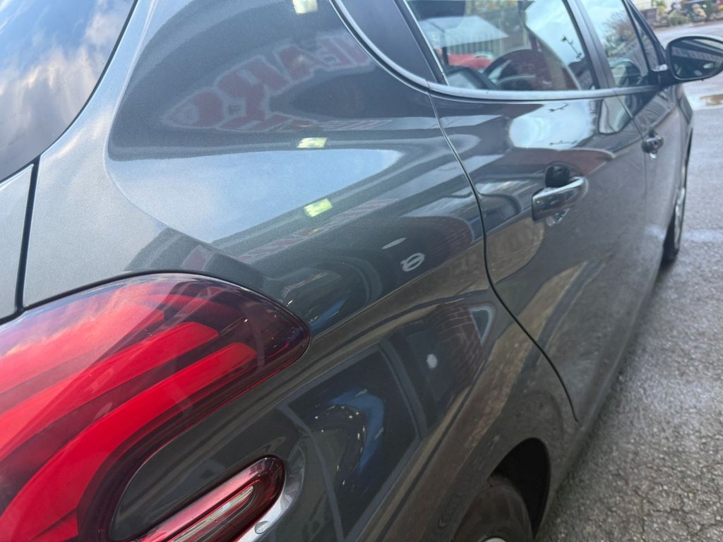 Used Peugeot 208 2017 for sale - 76840814: Photo 9