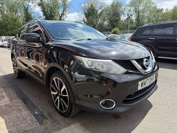 Used Nissan Qashqai 2017 for sale - 79032540: Photo