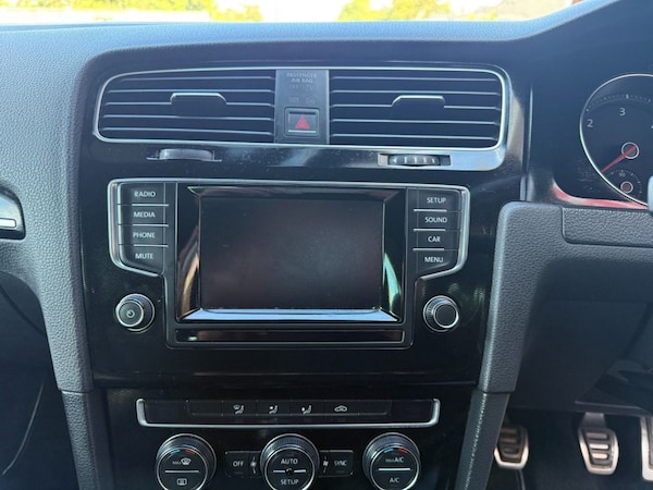 Used Volkswagen Golf 2013 for sale - 75654103: Photo 17