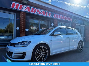 Volkswagen - Golf