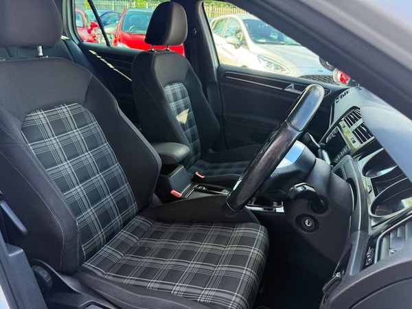 Used Volkswagen Golf 2013 for sale - 75654103: Photo 9