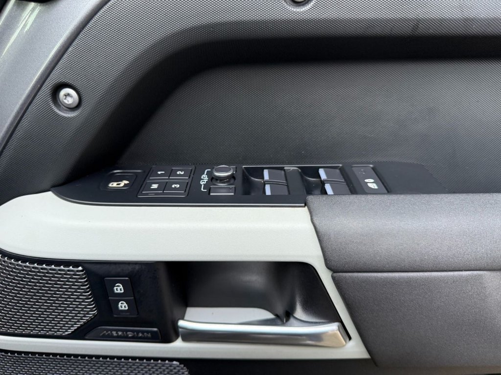 Used Land Rover Defender 2021 for sale - 77394294: Photo 20