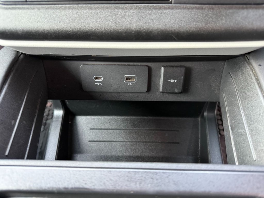 Used Land Rover Defender 2021 for sale - 77394294: Photo 24