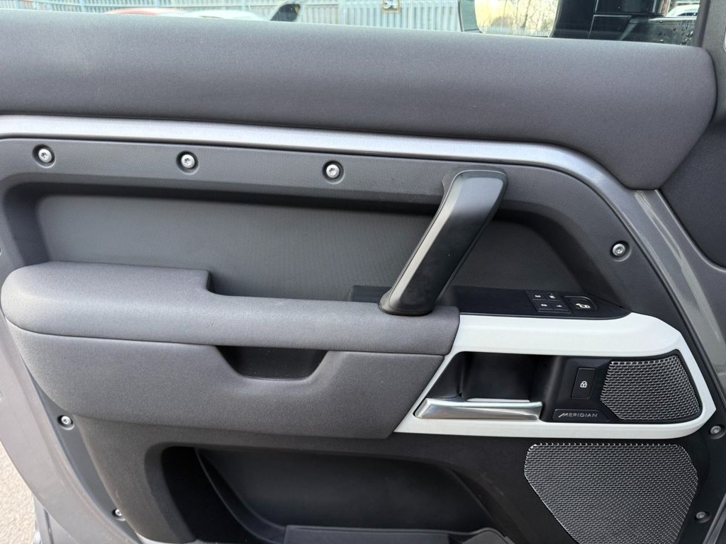 Used Land Rover Defender 2021 for sale - 77394294: Photo 35