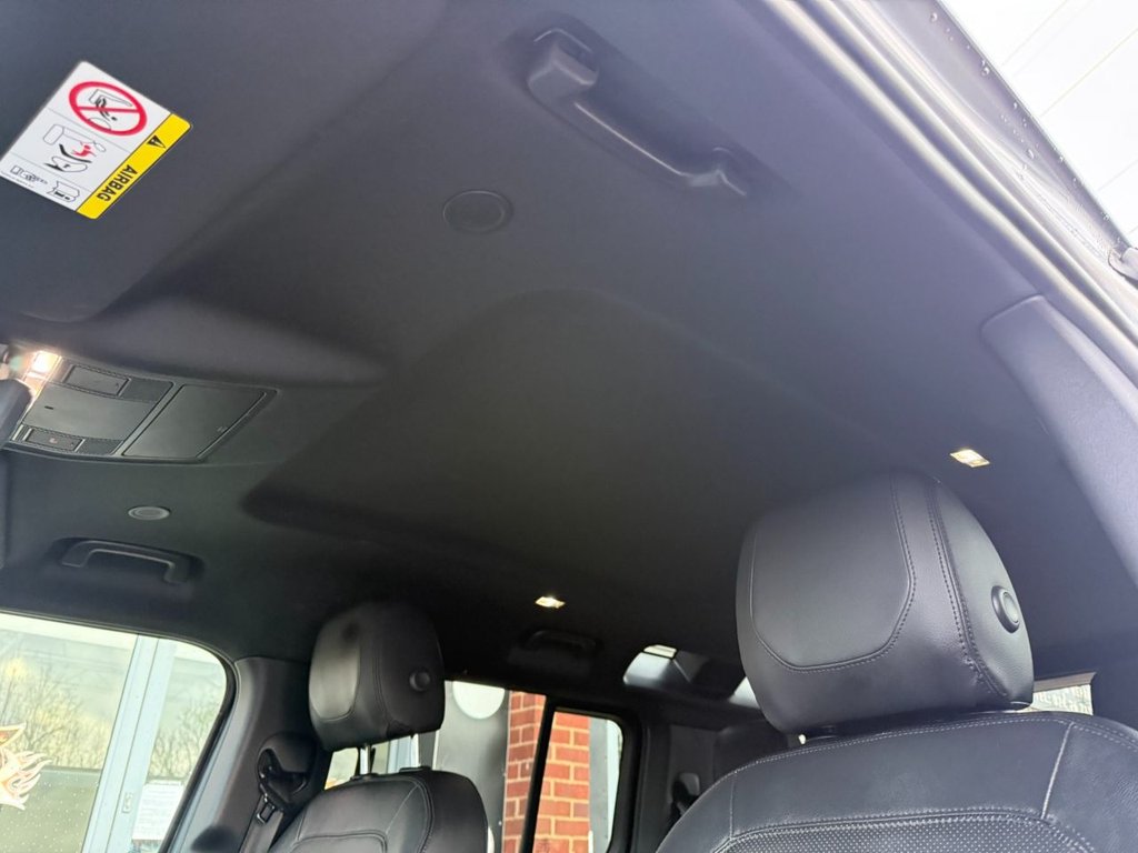 Used Land Rover Defender 2021 for sale - 77394294: Photo 37