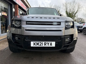 Used Land Rover Defender 2021 for sale - 77394294: Photo