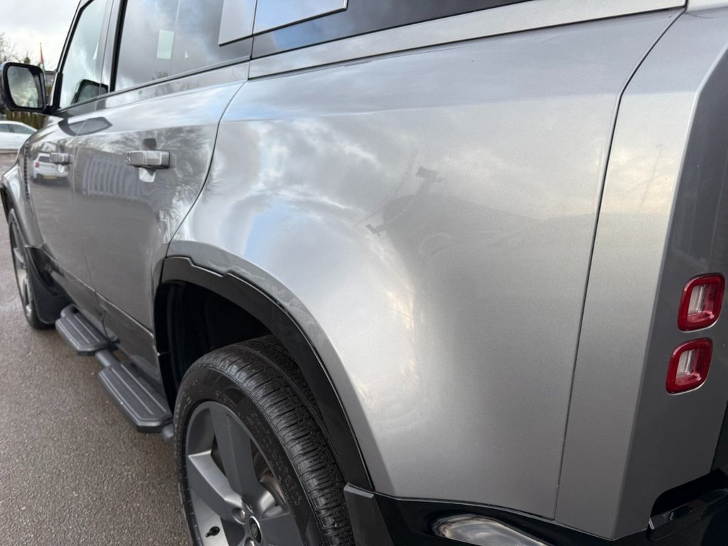 Used Land Rover Defender 2021 for sale - 77394294: Photo 9