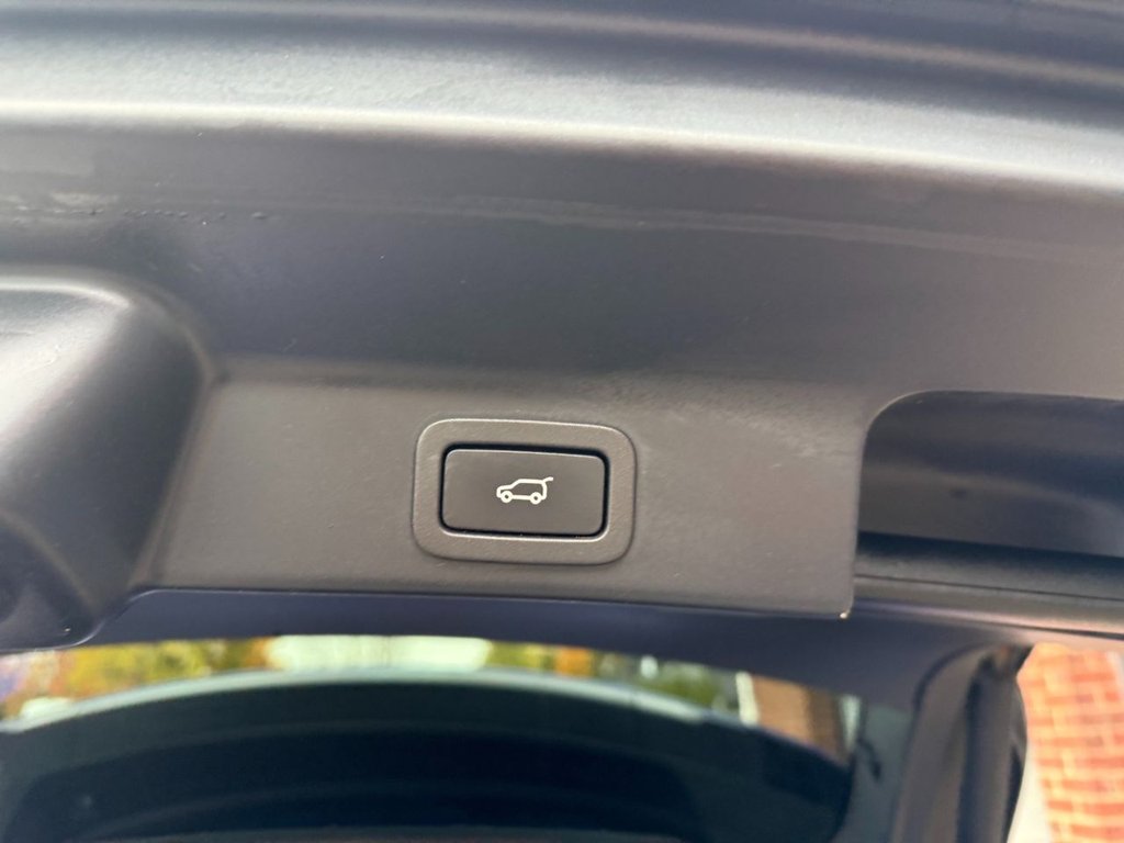 Used Jaguar F-Pace 2017 for sale - 77507126: Photo 17