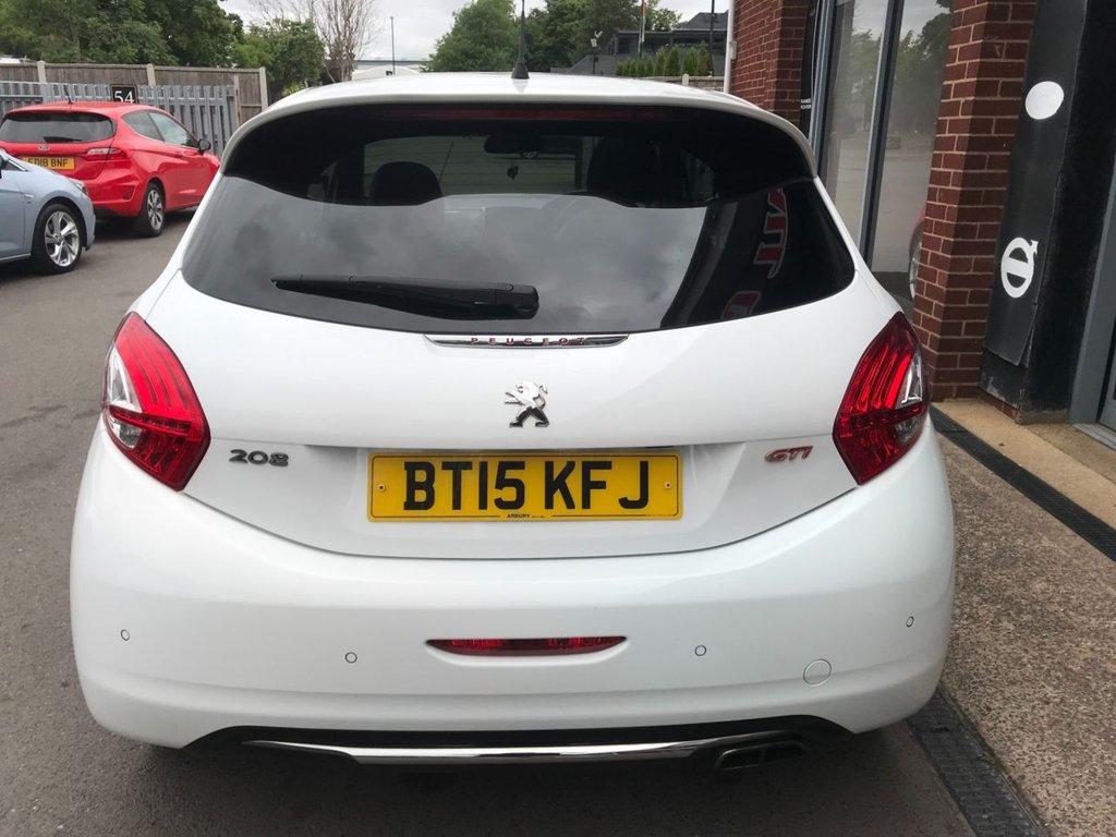Used Peugeot 208 2015 for sale - 78068825: Photo 6