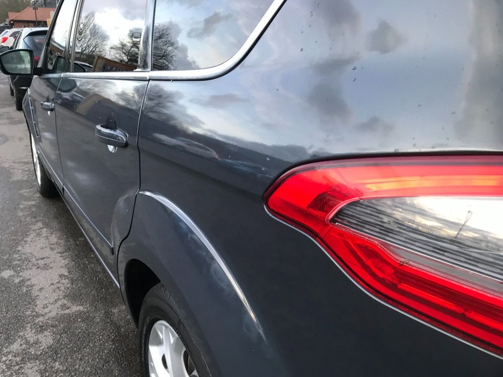 Used Ford S-Max 2010 for sale - 76640531: Photo 7